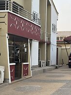 LaRosa Executive Guest House