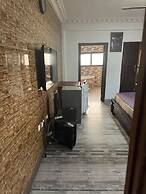 LaRosa Executive Guest House