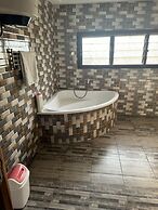 LaRosa Executive Guest House