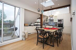 Hampstead Enjoy the Exclusive Atmosphere