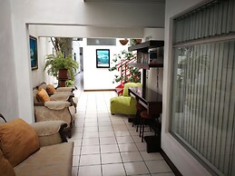 Hotel Hojarascas