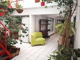 Hotel Hojarascas
