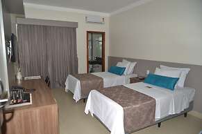 Racini Suites Hotel
