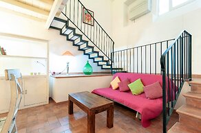 Lounge of the Barons at Sit