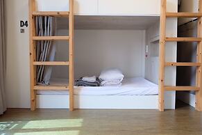 Bed Radio Dongmoon - Hostel