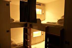 Bed Radio Dongmoon - Hostel