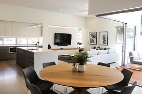 Fat Frog Beach Houses