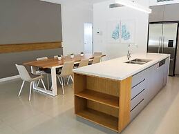 Fat Frog Beach Houses