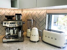 Fat Frog Beach Houses