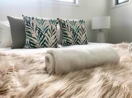 Fat Frog Beach Houses