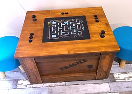 Anaheim Entertainer Deluxe