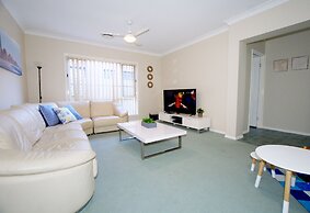 Anaheim Entertainer Deluxe