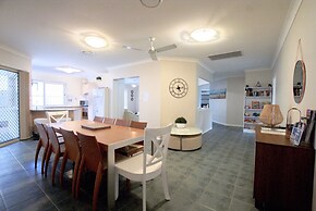 Anaheim Entertainer Deluxe