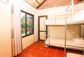 Trang An La Casa - Hostel