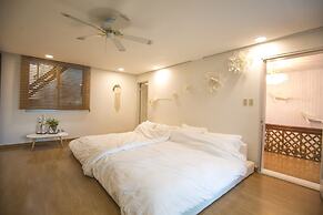 SG Tailored Serviced Home 5min walk from metro