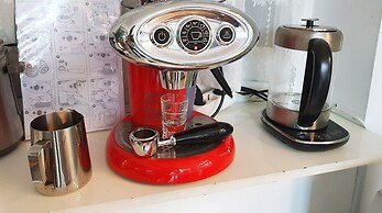 SG Tailored Serviced Home 5min walk from metro