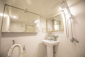 SG Tailored Serviced Home 5min walk from metro