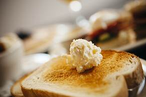 SG Tailored Serviced Home 5min walk from metro