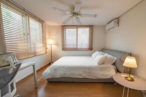 SG Tailored Serviced Home 5min walk from metro