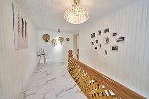 SG Tailored Serviced Home 5min walk from metro