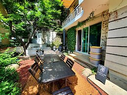 SG Tailored Serviced Home 5min walk from metro