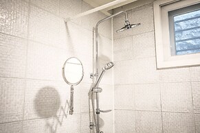 SG Tailored Serviced Home 5min walk from metro