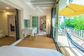 SG Tailored Serviced Home 5min walk from metro