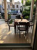 Dasu's Restaurant & Villa