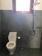 Dasu's Restaurant & Villa