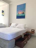 Dasu's Restaurant & Villa