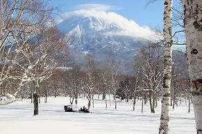 Hinode Hills Niseko Village