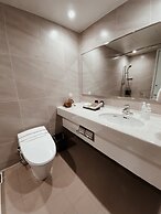 Hinode Hills Niseko Village