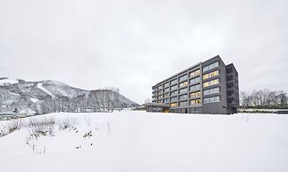 Hinode Hills Niseko Village