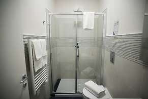 6thLand - Rent Rooms  La Spezia