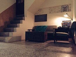 GOIN Old House & Bar