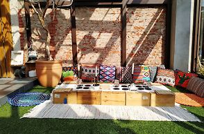 GOIN Old House & Bar