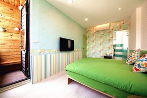 Camouflage Guest House