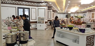 Duc Huy Grand Hotel & Spa