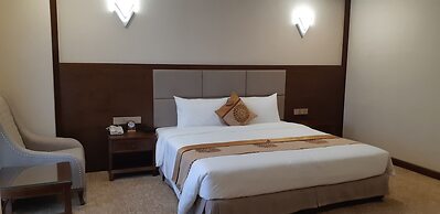 Duc Huy Grand Hotel & Spa