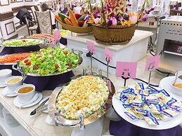 Duc Huy Grand Hotel & Spa