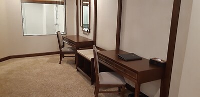 Duc Huy Grand Hotel & Spa