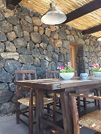 Dammusi Sciuvechi Resort