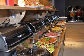 Zoneland Apartments - Tropical Forest Mountain View - Hostel