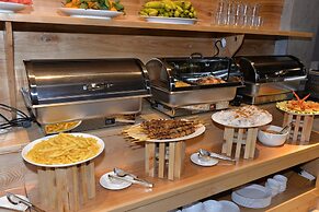 Zoneland Apartments - Tropical Forest Mountain View - Hostel