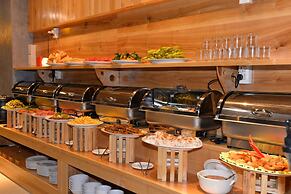 Zoneland Apartments - Tropical Forest Mountain View - Hostel