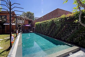 Zoneland Apartments - Tropical Forest Mountain View - Hostel