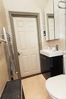 Old Brompton 2 Exclusive Atmosphere