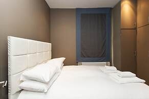 Old Brompton 2 Exclusive Atmosphere