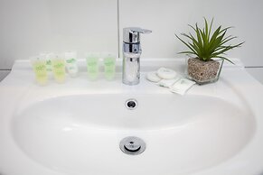 Victoria Magical Atmosphere with Patios