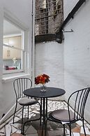 Victoria Magical Atmosphere with Patios